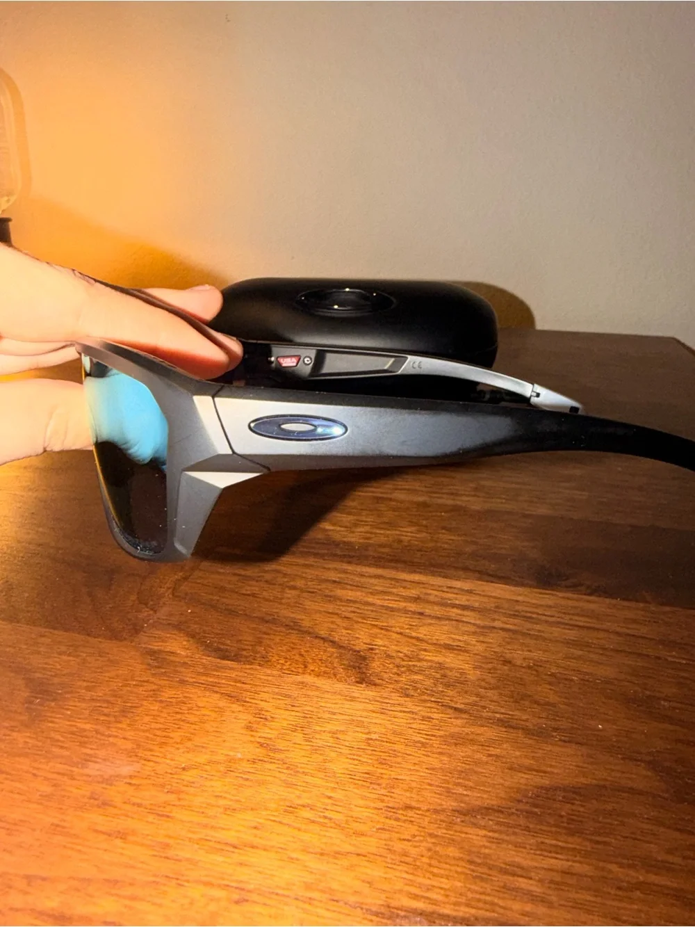 Oakley Split Shot Sunglasses Black 009416-0664, 64 17 132 3P With Original Case